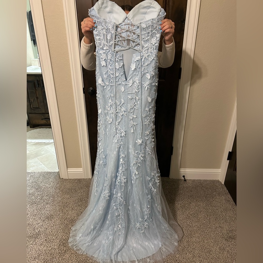 Mock Sherri Hill Baby Blue prom dress, size 0, worn once no imperfections - Picture 3 of 4